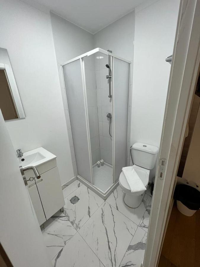 Oieras Beach Suite 2 - Large Double Room With En-Suite Bathroom And Balcony Oeiras Εξωτερικό φωτογραφία